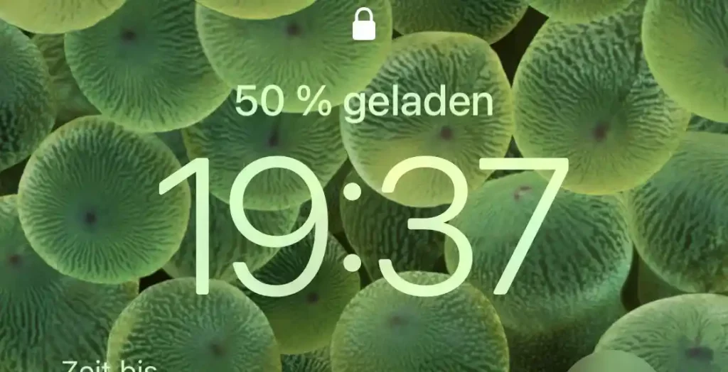 iOS 16.1 beta 2 Show battery percentage on lockscreen