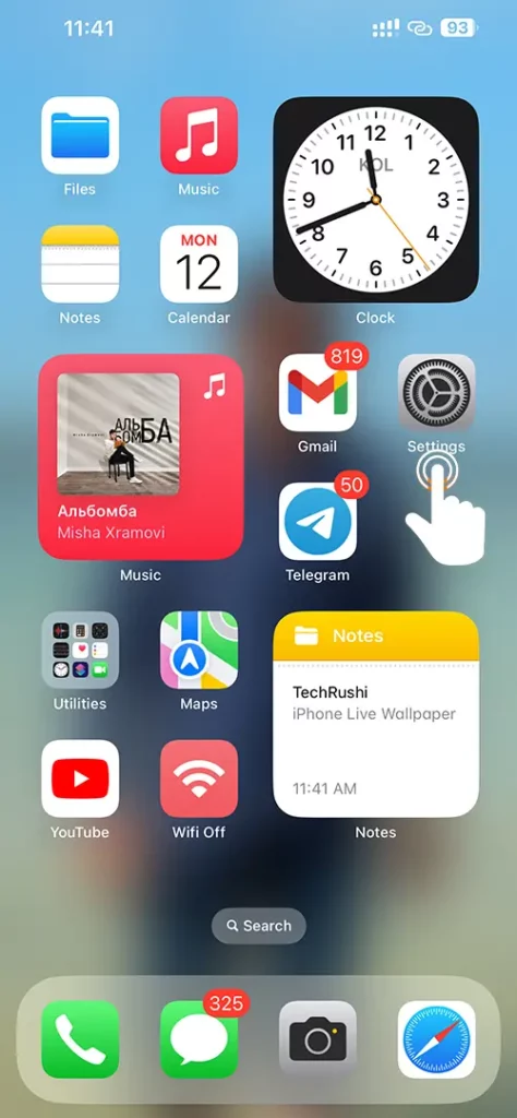 Set Moving Live Wallpaper on iPhone - 1